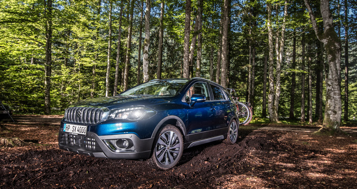 fileadmin/user_upload/webseiten_daten/mediatek/Bildergalerien/Reportage/Suzuki_4x4_2016/SX4-Cross/Artikel/10_Suzuki_Artikelbild_SX-Cross.jpg