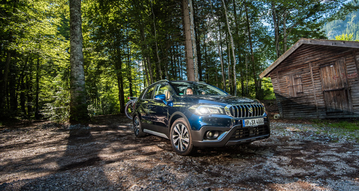 fileadmin/user_upload/webseiten_daten/mediatek/Bildergalerien/Reportage/Suzuki_4x4_2016/SX4-Cross/Artikel/17_Suzuki_Artikelbild_SX-Cross.jpg