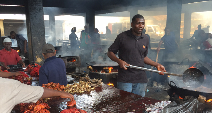 fileadmin/user_upload/webseiten_daten/touren/Reise-Reportagen/Afrika_Reise_2015_Teil2/04_Street_Food.jpg