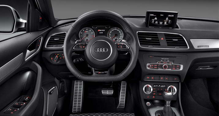 fileadmin/user_upload/webseiten_daten/aktuell/Testberichte/Kompakttest_RSQ3/cockpit.jpg
