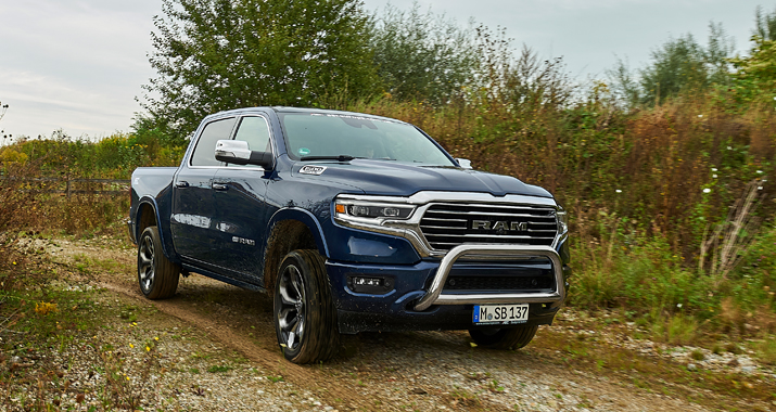 fileadmin/user_upload/webseiten_daten/aktuell/Testberichte_ab_2019/2020/OFF_ROAD/11_20/RAm_1500_Langhorn/02_artikelbild.jpg