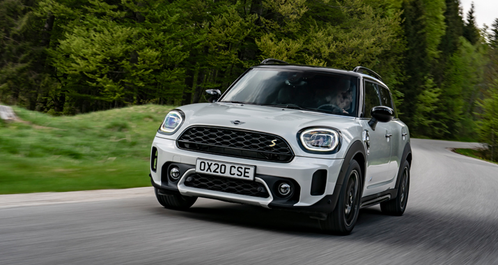 fileadmin/user_upload/webseiten_daten/aktuell/Testberichte_ab_2019/2020/OFF_ROAD/12_20/MINI_Countryman_SE_ALL4/02_artikelbild2.jpg