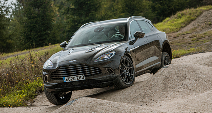 fileadmin/user_upload/webseiten_daten/aktuell/Testberichte_ab_2019/2020/SUV/05_20/Aston_Martin/02_artikelbild.jpg
