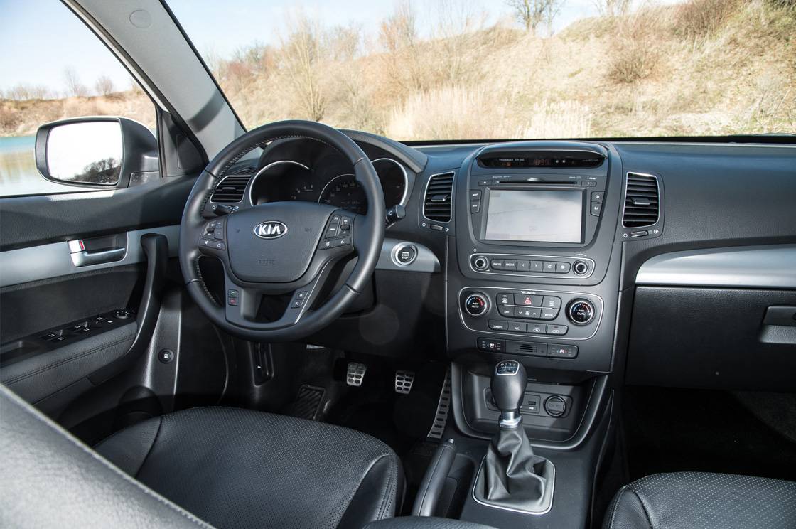 kia cockpit